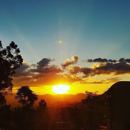 Chale Refugio Da Pedra Sp Villa เซาเบนโตโดซาปูไค ภายนอก รูปภาพ