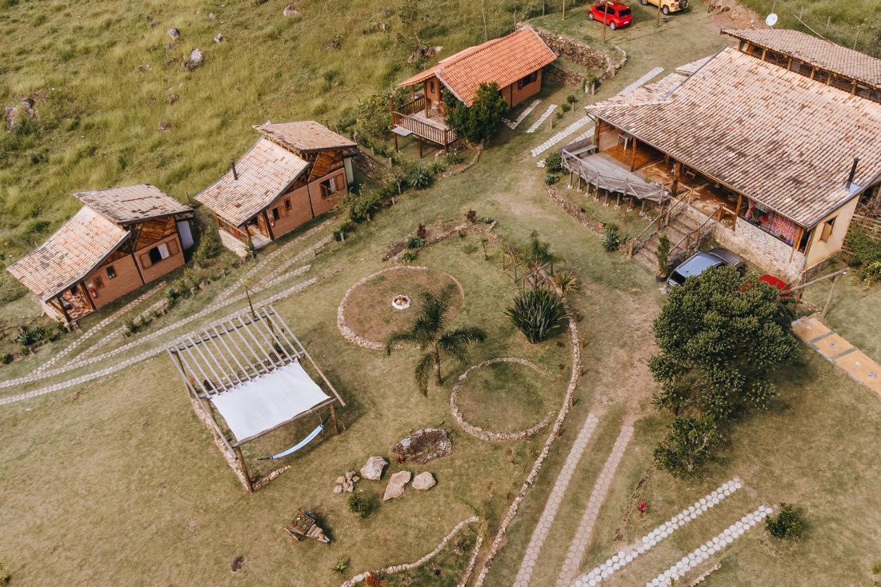 Chale Refugio Da Pedra Sp Villa เซาเบนโตโดซาปูไค ภายนอก รูปภาพ