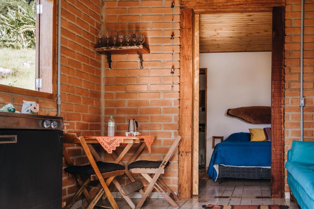 Chale Refugio Da Pedra Sp Villa เซาเบนโตโดซาปูไค ภายนอก รูปภาพ